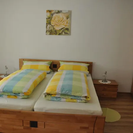 Ferienhaus Antonia 아파트